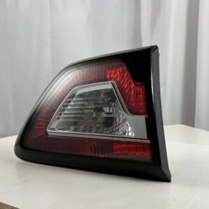 2013-2017 Chevrolet Travers Driver Inner Taillight - Image 6