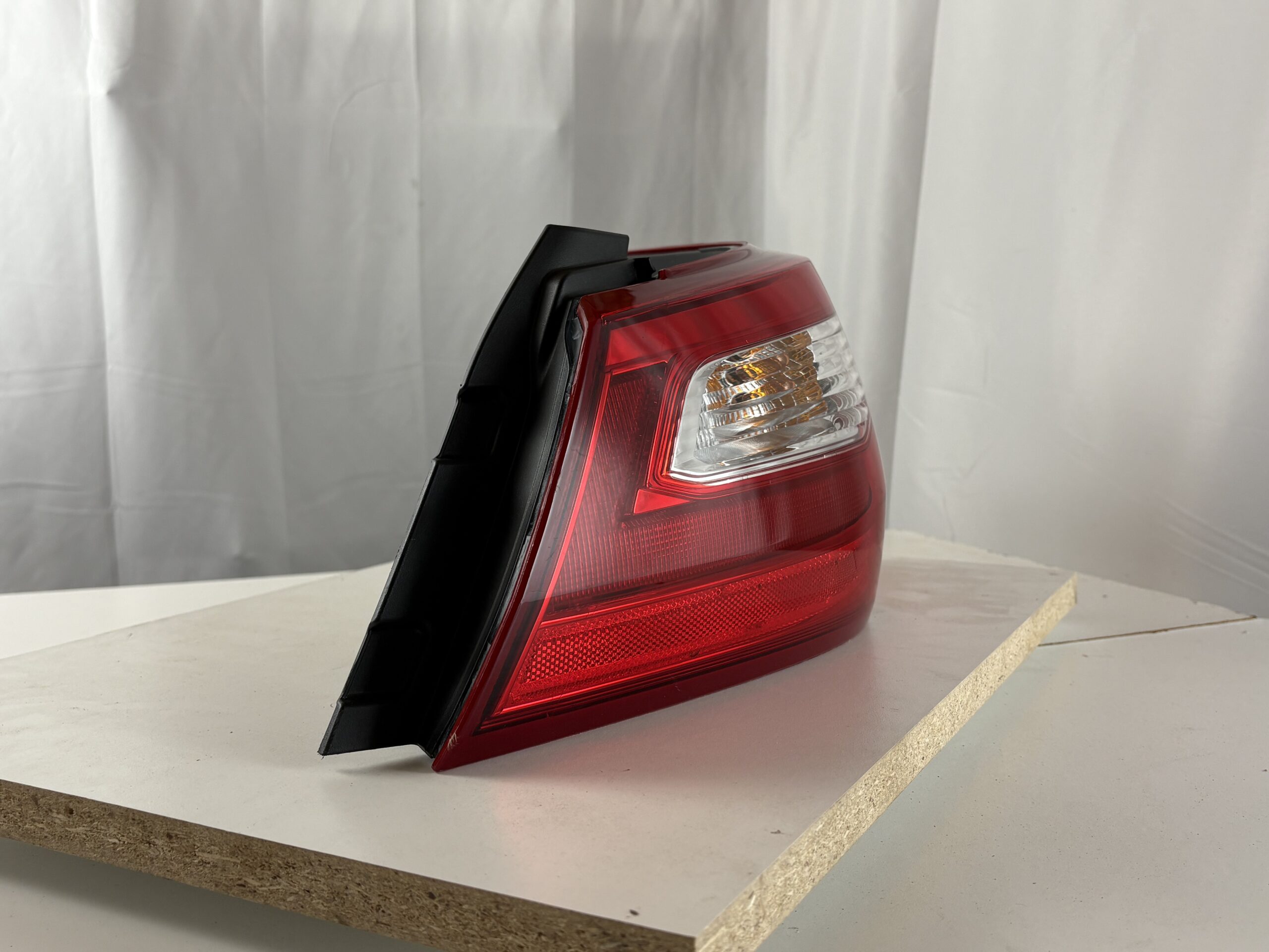 2016-2018 Nissan Altima Passenger Taillight
