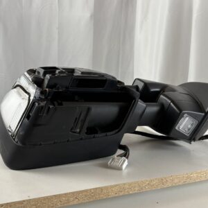 2016-2019 Nissan Titan XD Passenger Side Mirror - Image 9