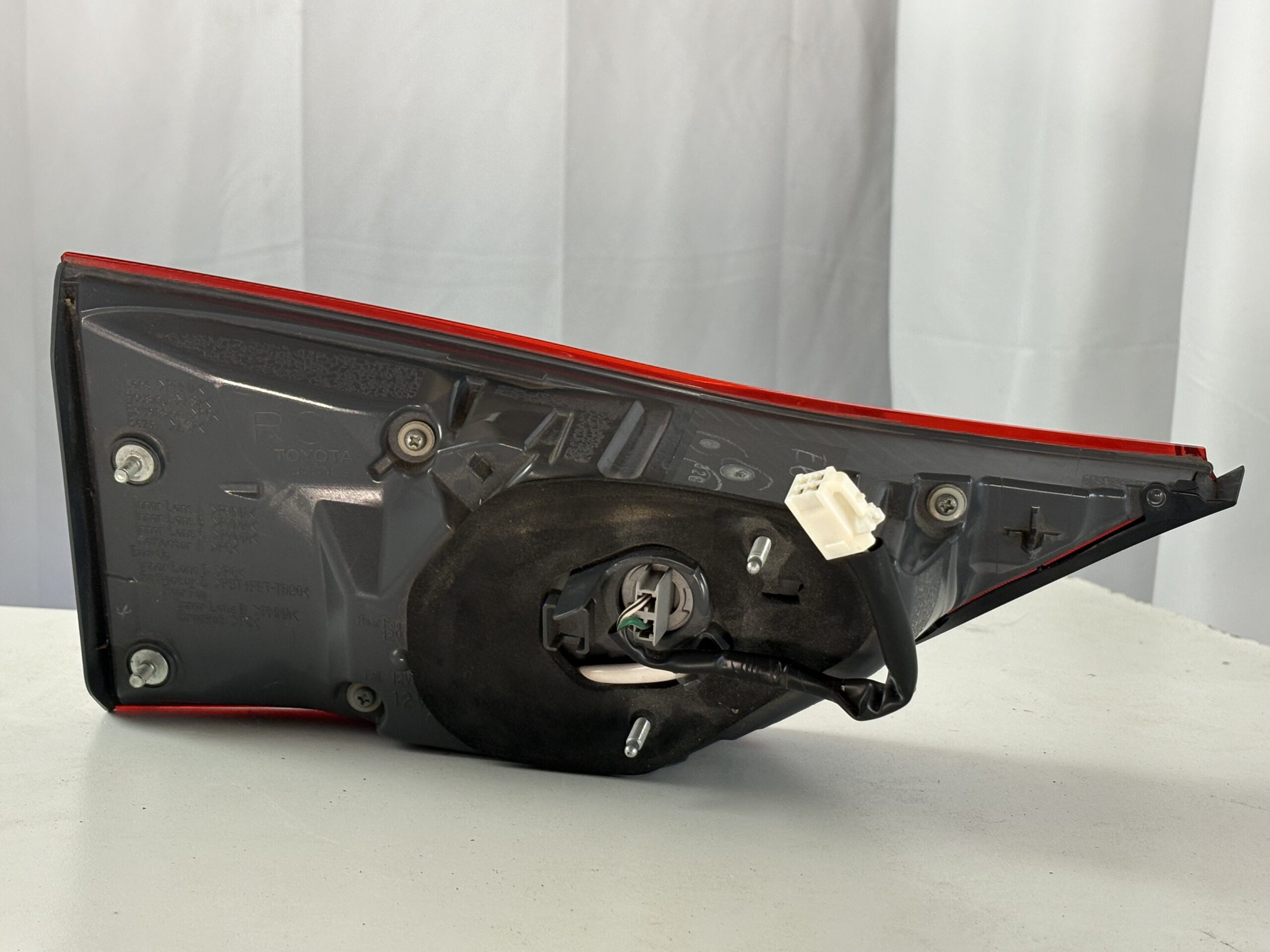 2013-2015 Lexus GS Passenger Inner Taillight