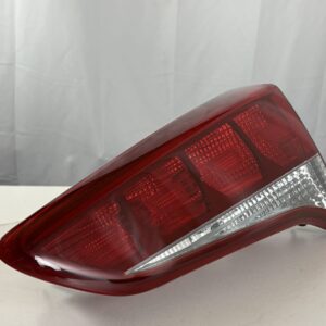 2016-2018 Hyundai Tucson Passenger Inner Taillight - Image 2