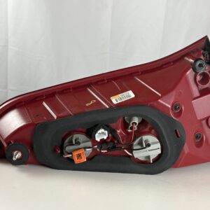 2016-2018 Hyundai Tucson Passenger Inner Taillight - Image 4