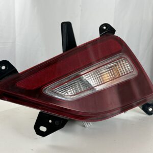 2019-2020 Hyundai Santa Fe Passenger Inner Taillight - Image 3