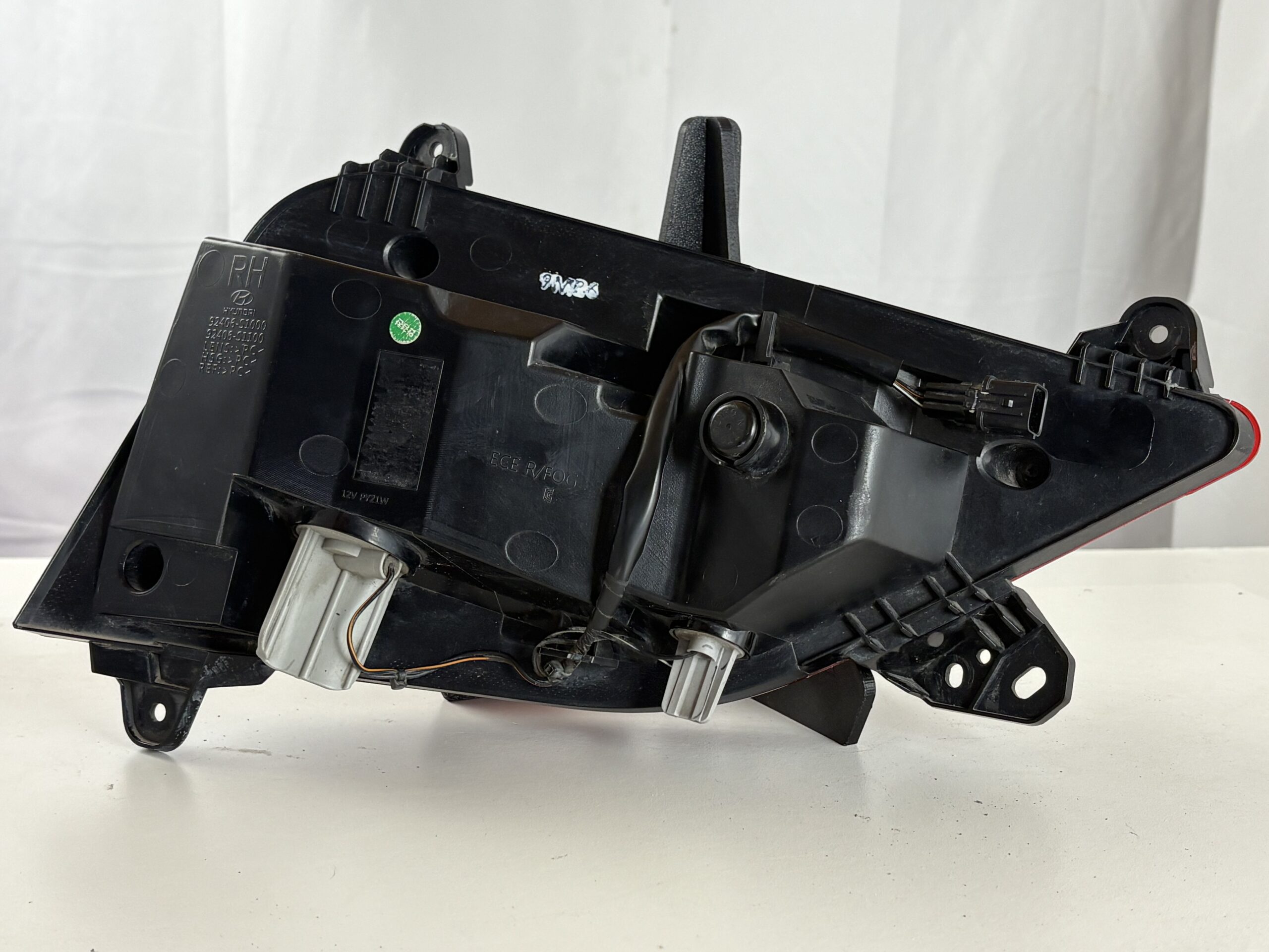 2019-2020 Hyundai Santa Fe Passenger Inner Taillight