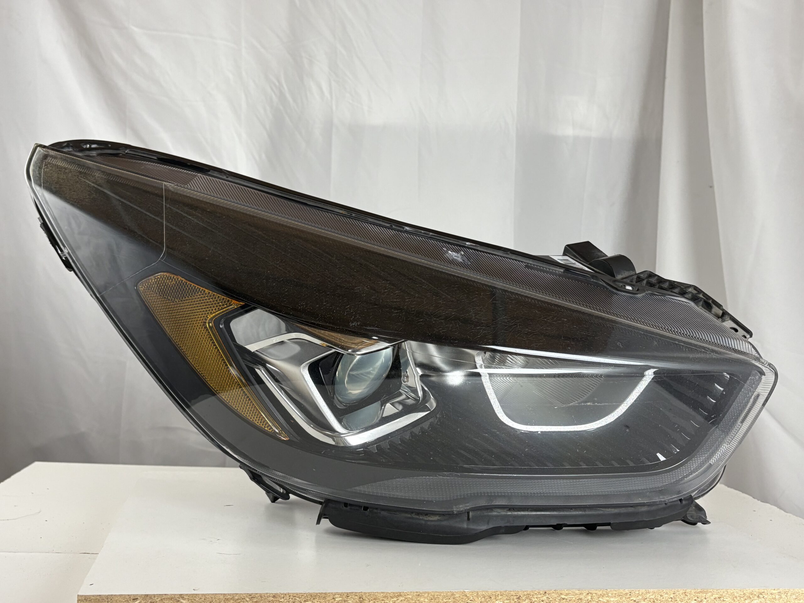 2017-2019 Ford Escape Passenger Headlight