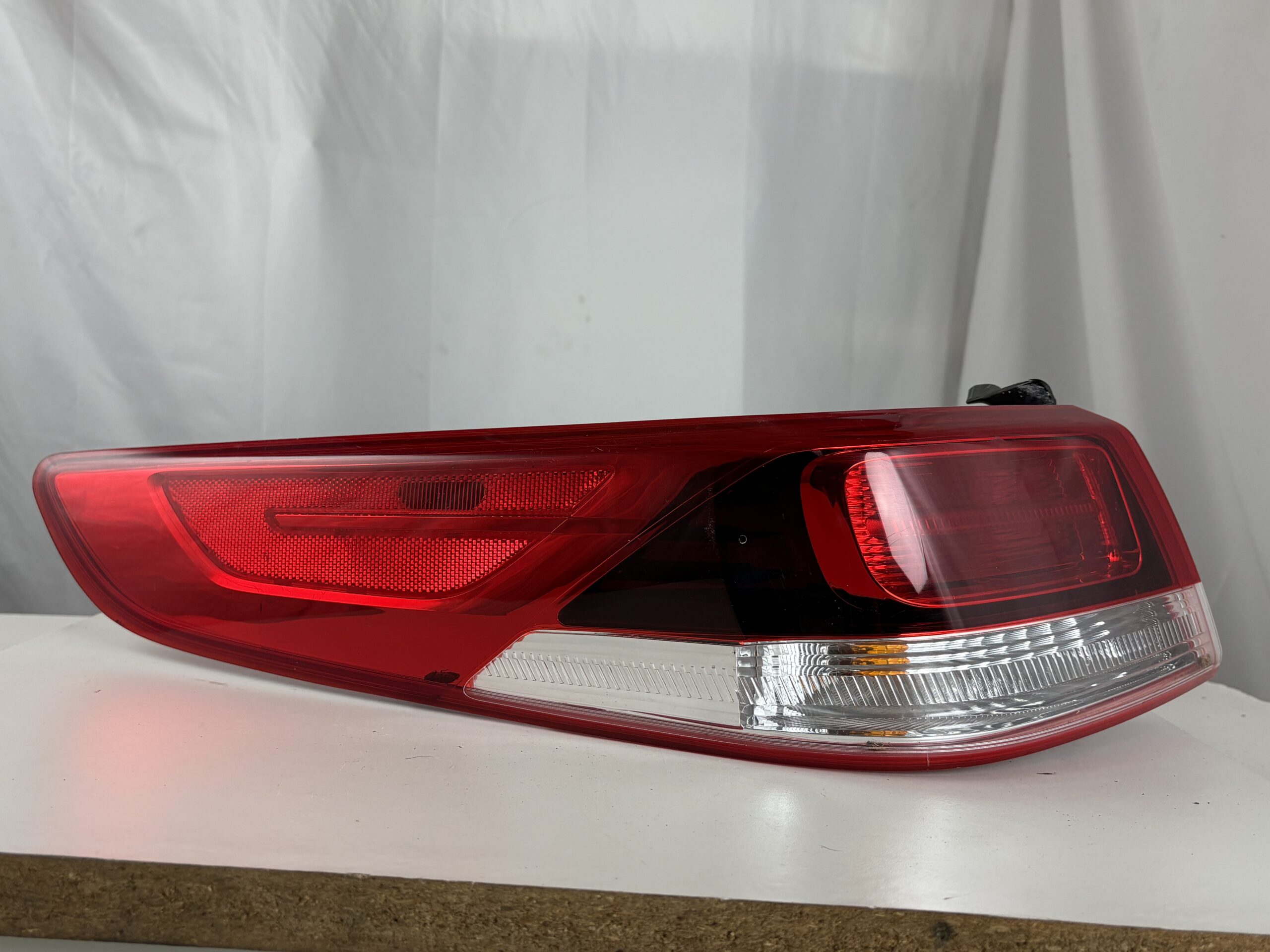2016-2020 Kia Optima Driver Taillight