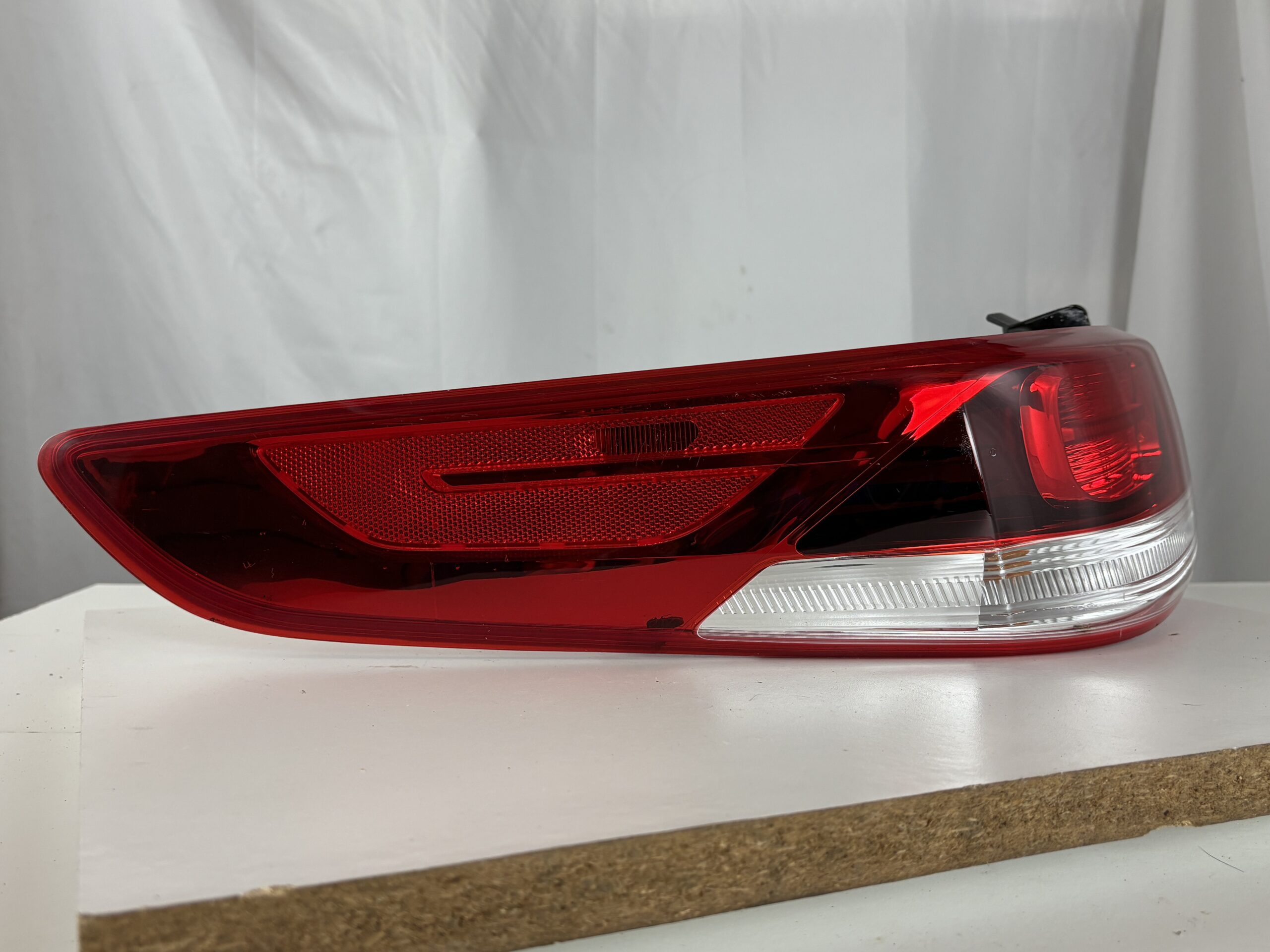 2016-2020 Kia Optima Driver Taillight