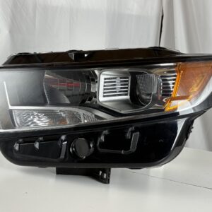 2015-2018 Ford Edge Driver Headlight - Image 1