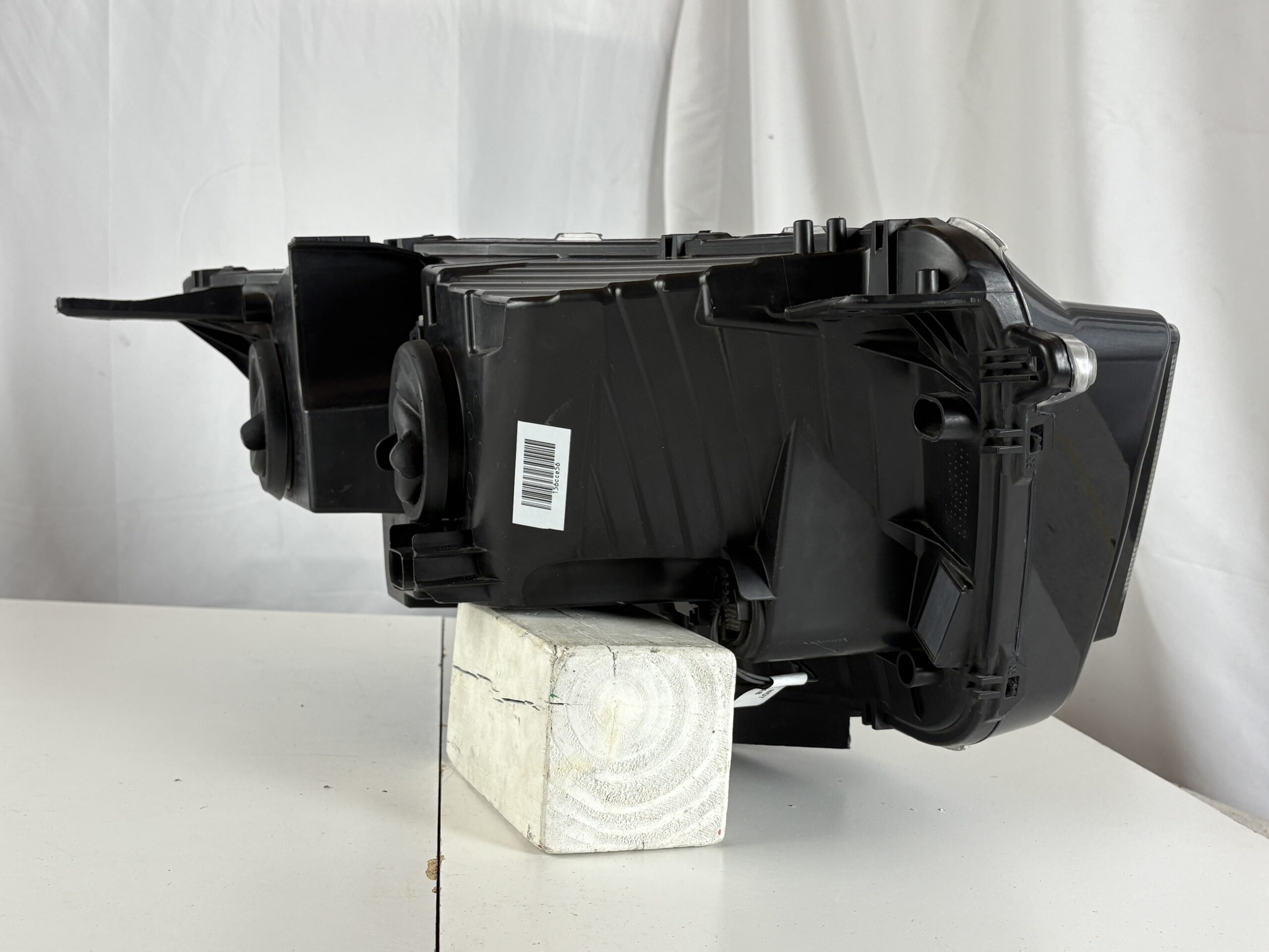 2015-2018 Ford Edge Driver Headlight
