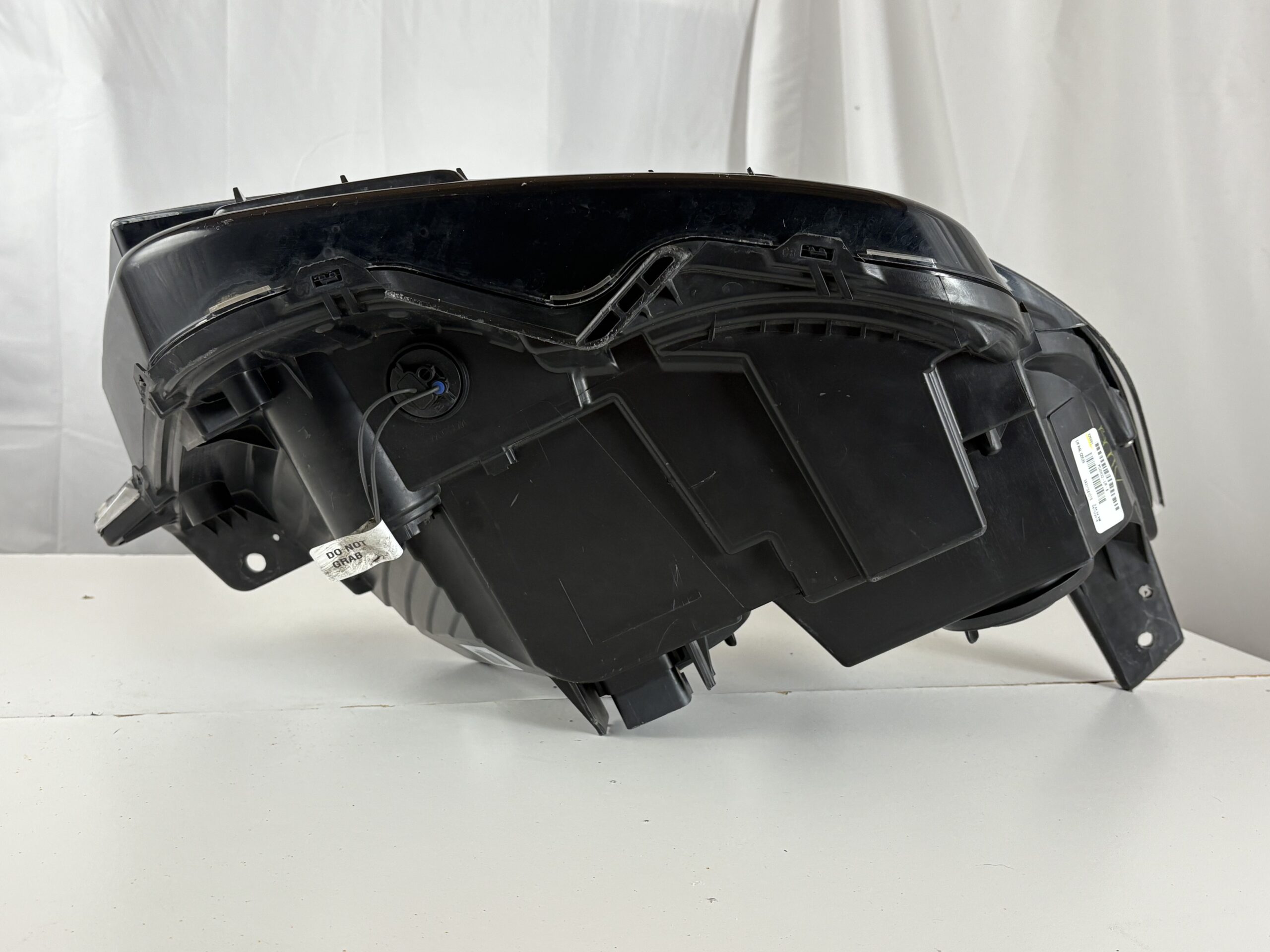 2015-2018 Ford Edge Driver Headlight