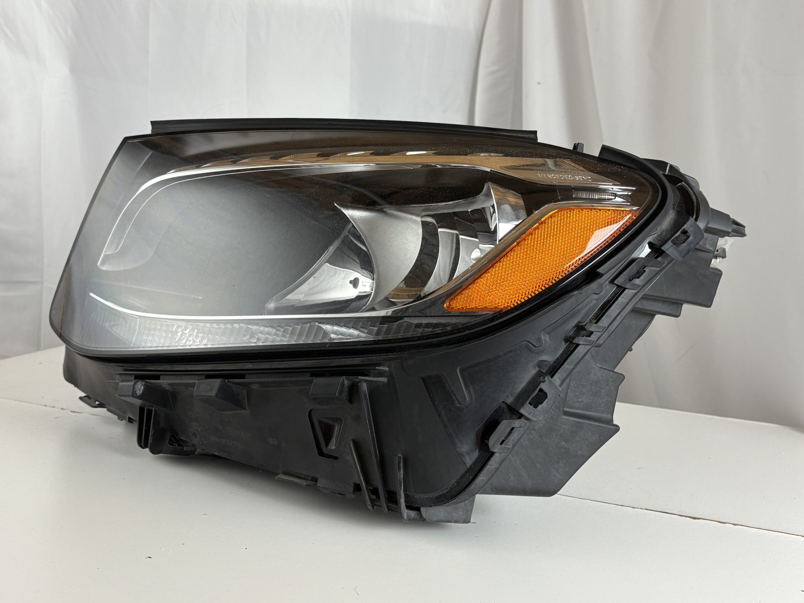 2016-2019 Mercedes-Benz GLC Driver Headlight