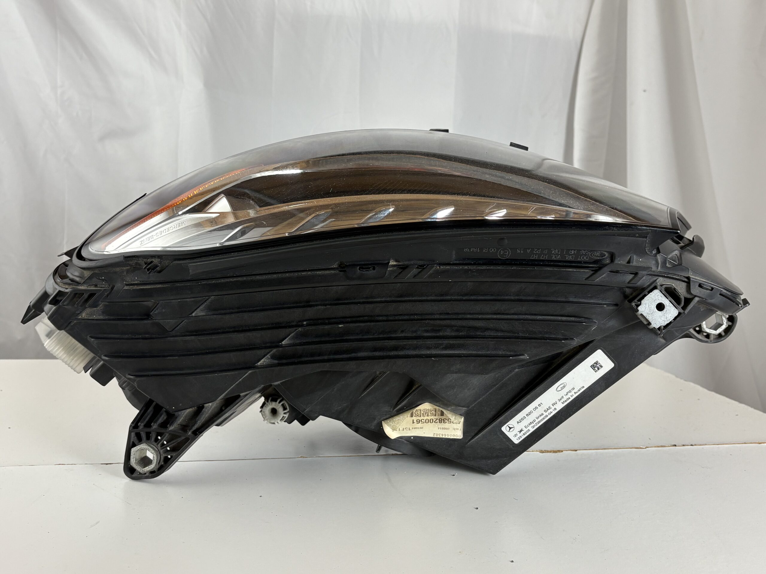 2016-2019 Mercedes-Benz GLC Driver Headlight