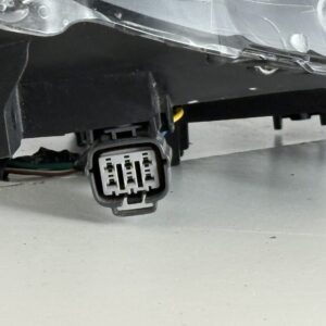 2013-2016 Mazda CX-5 Passenger Headlight - Image 9