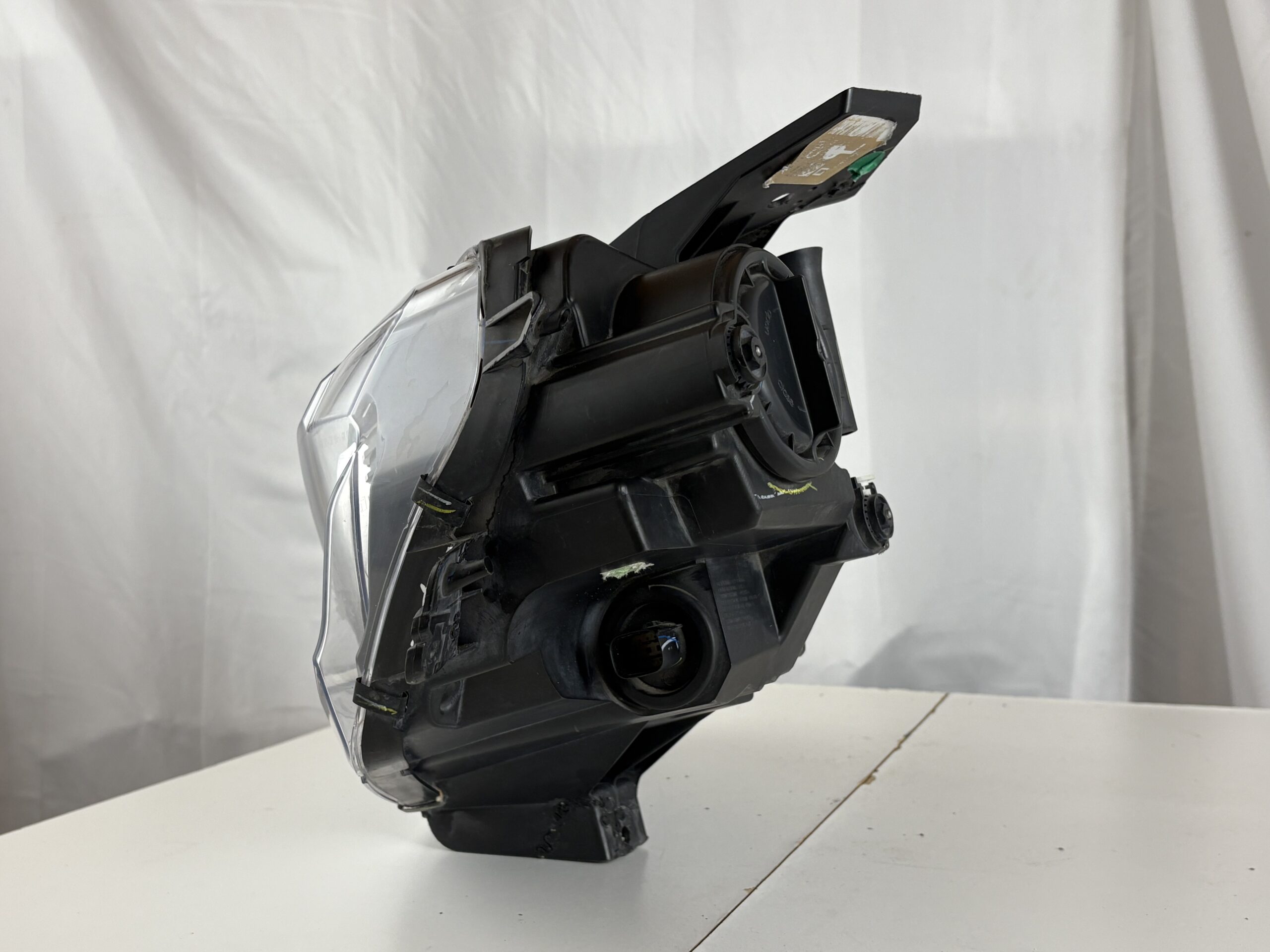2016-2018 Chevrolet Camaro Driver Headlight