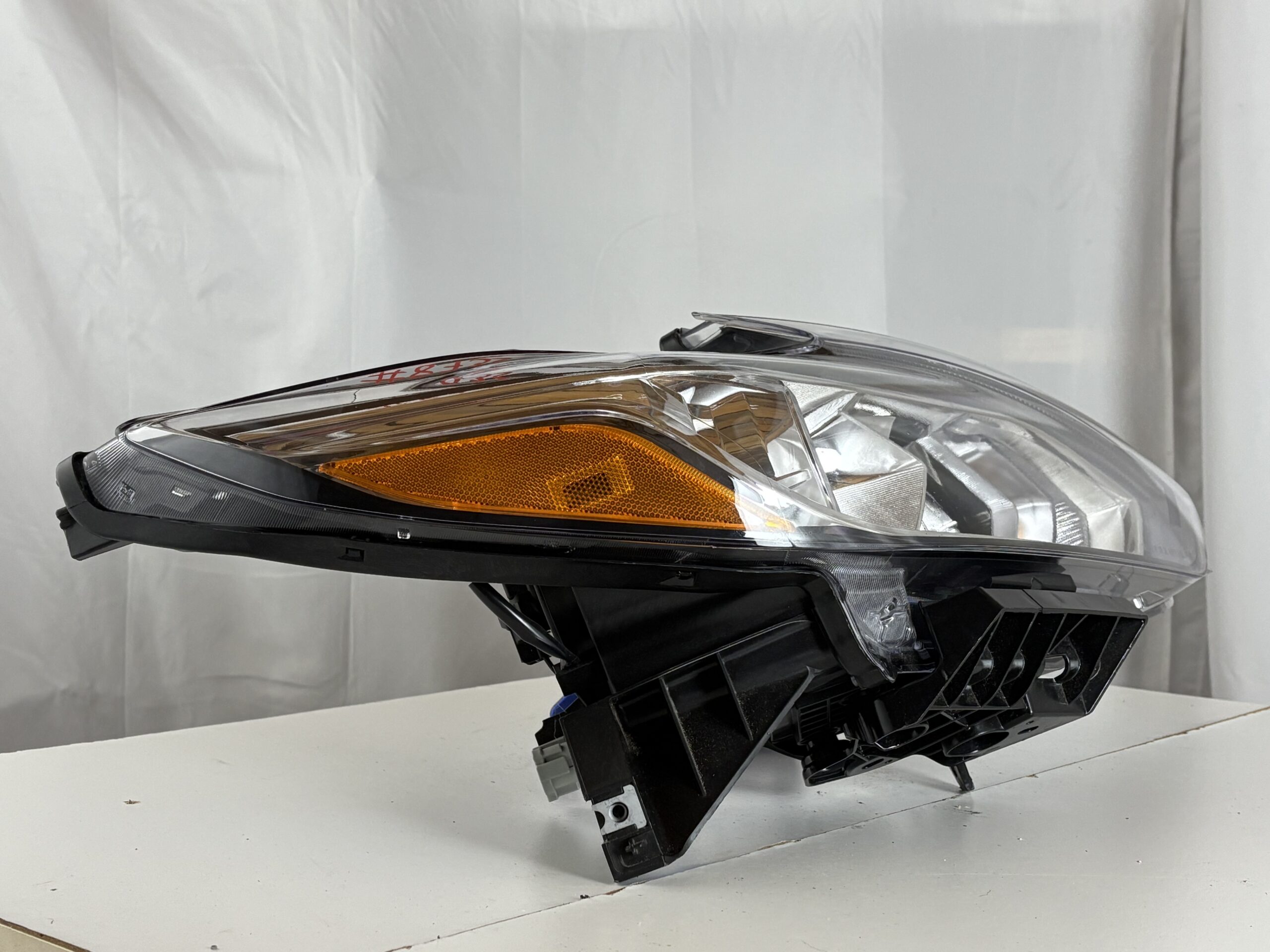 2016-2018 Nissan Altima Passenger Headlight