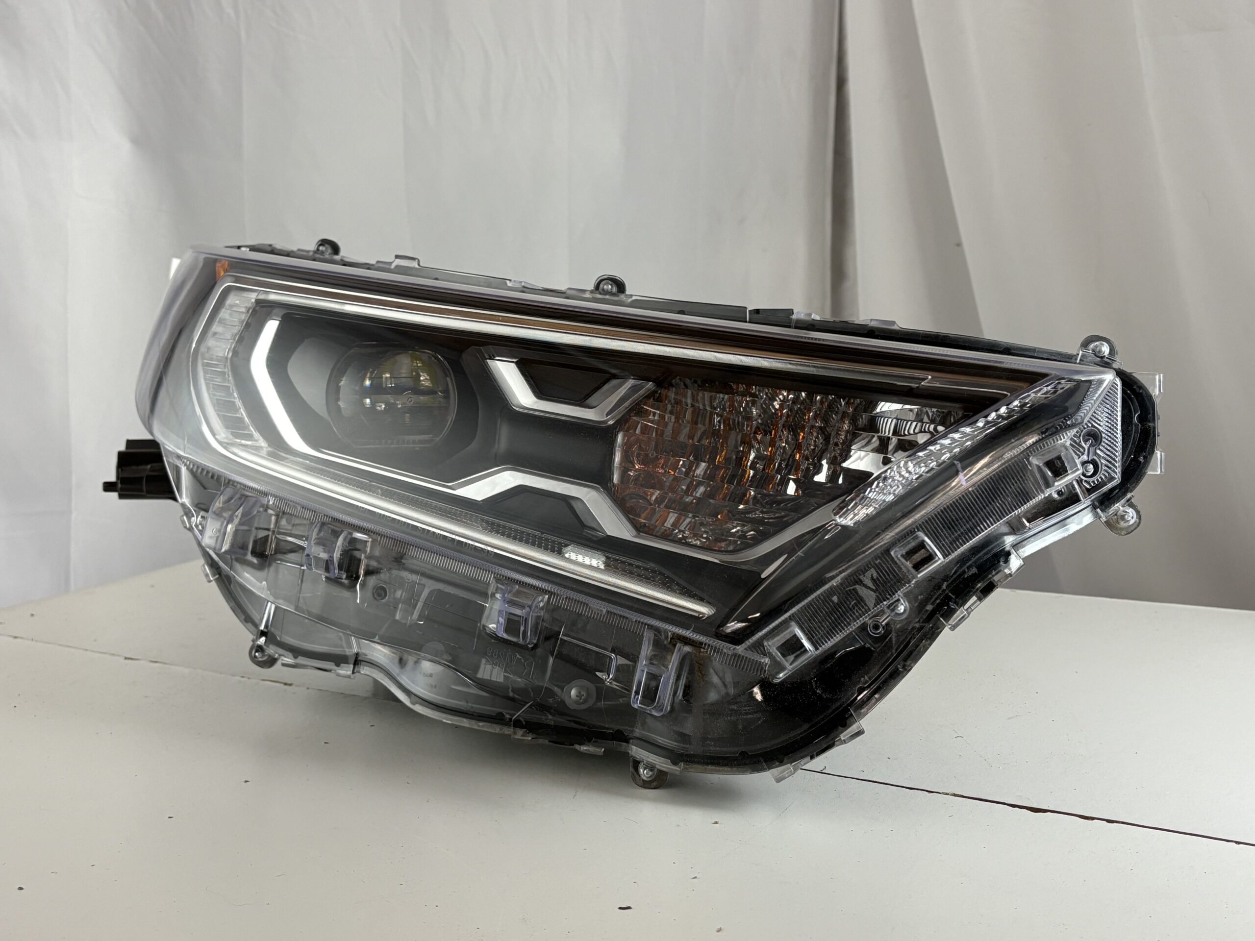 2019-2022 Toyota RAV4 Passenger Headlight