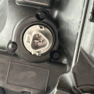2019-2022 Toyota RAV4 Passenger Headlight - Image 11