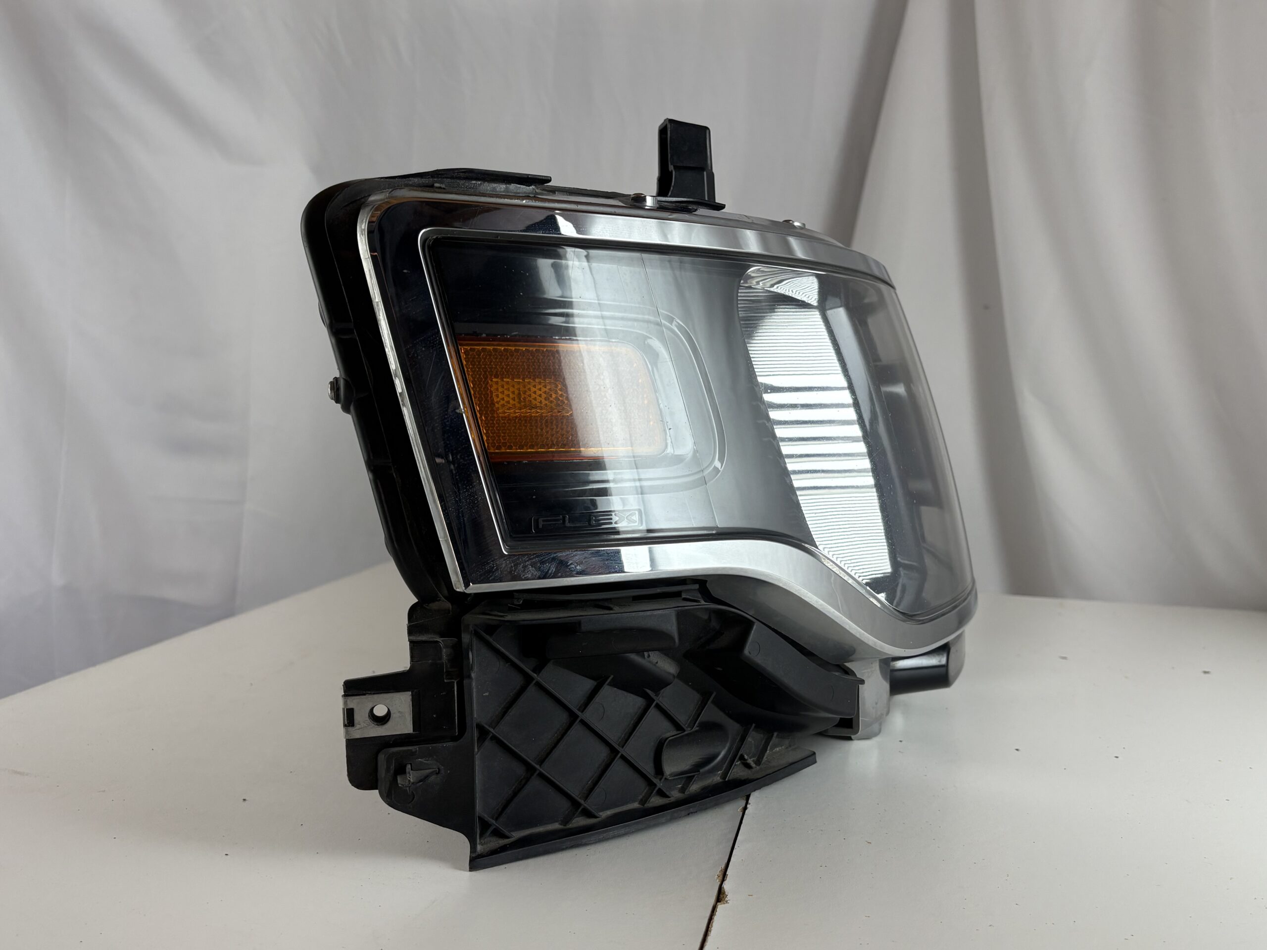 2013-2019 Ford Flex Passenger Headlight
