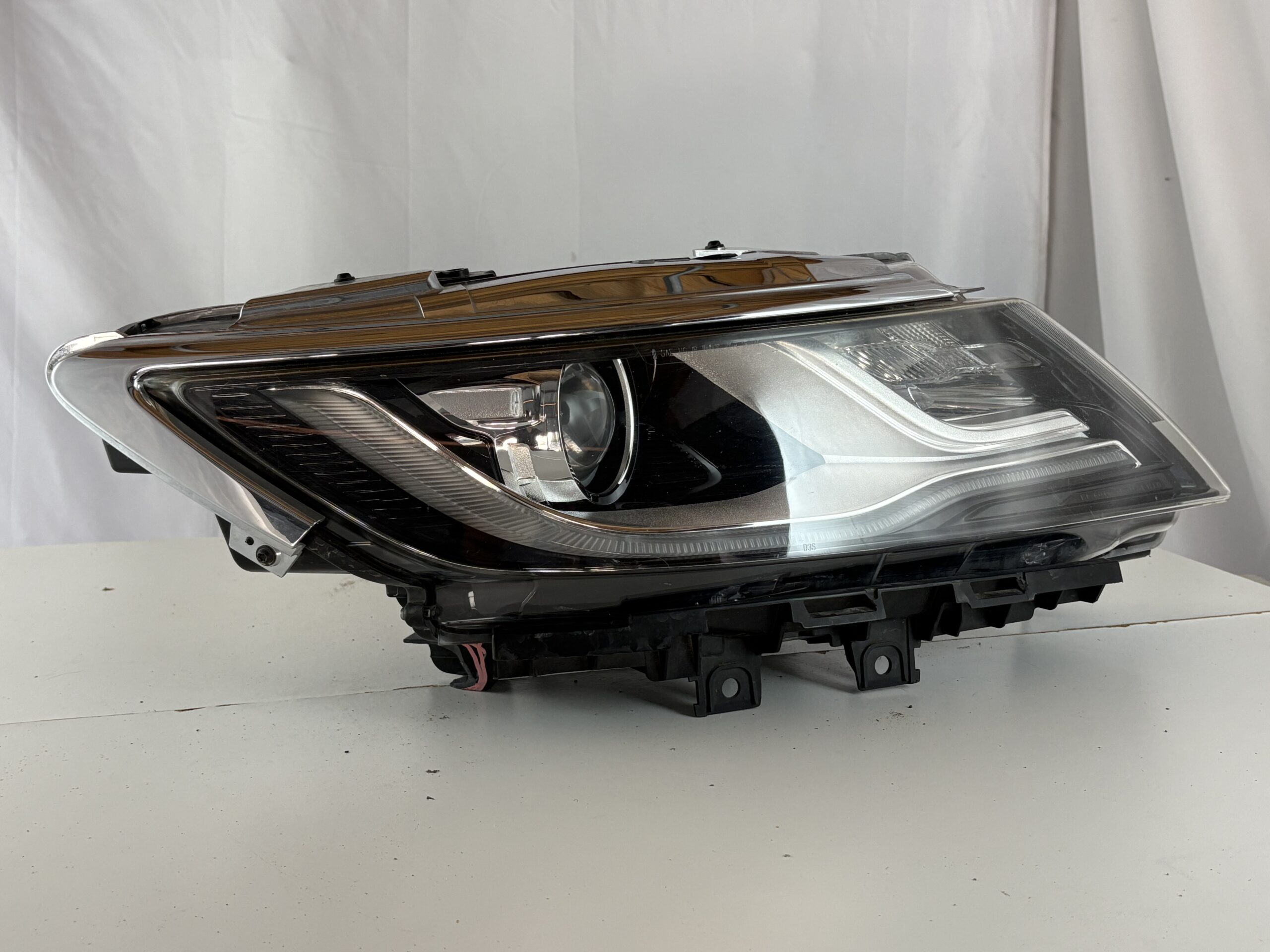 2015-2019 Lincoln MKC Passenger Headlight