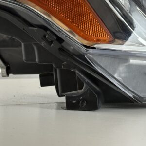 2018-2021 Chevrolet Traverse Passenger Headlight - Image 4