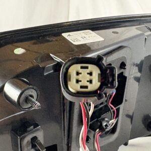 2017-2025 Chrysler Pacifica/Voyager Passenger Inner Taillight - Image 10