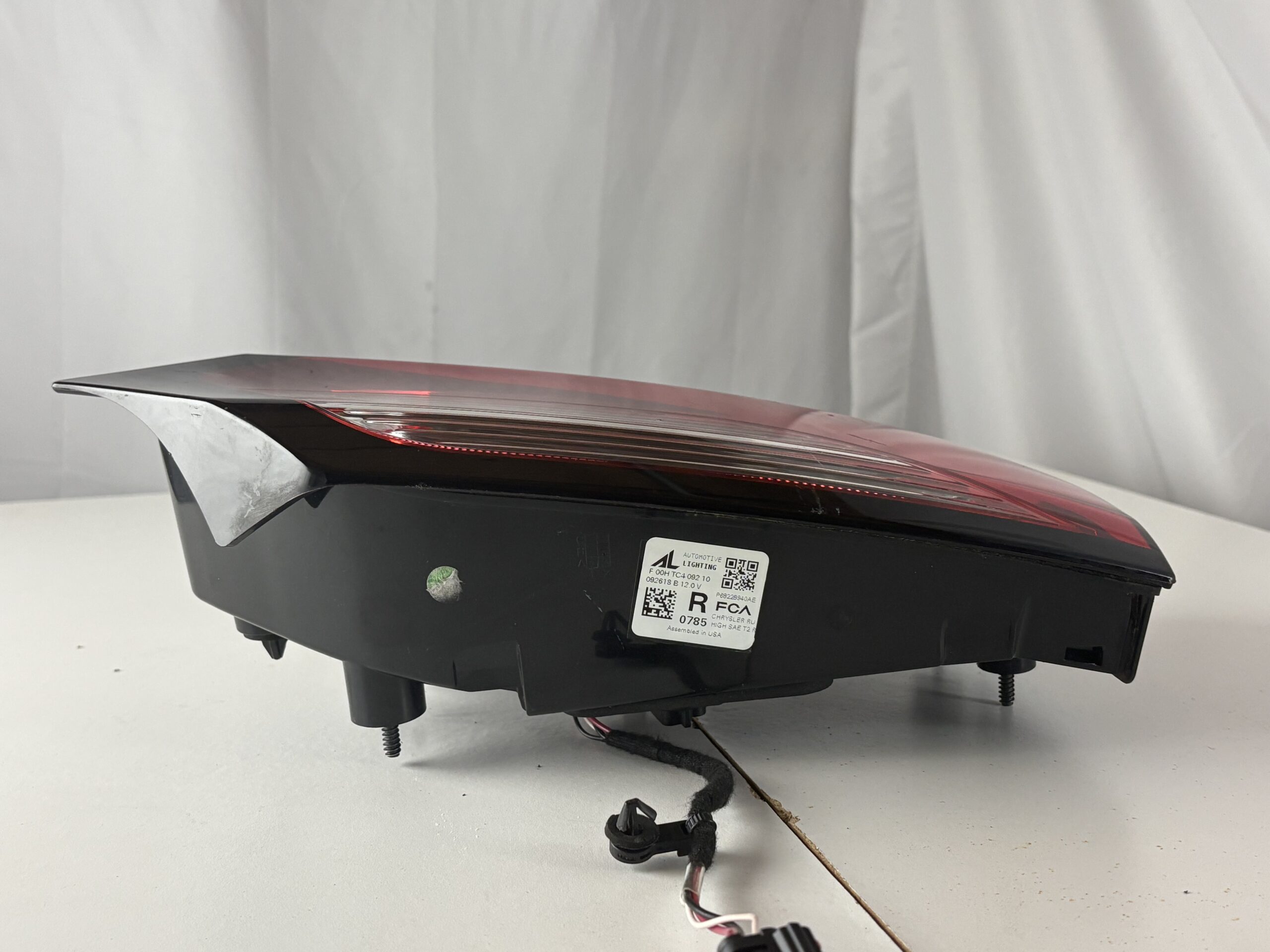 2017-2025 Chrysler Pacifica/Voyager Passenger Inner Taillight