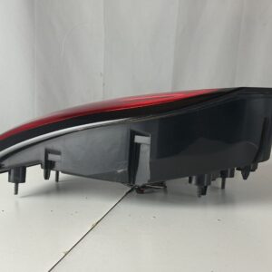 2017-2025 Chrysler Pacifica/Voyager Passenger Inner Taillight - Image 12