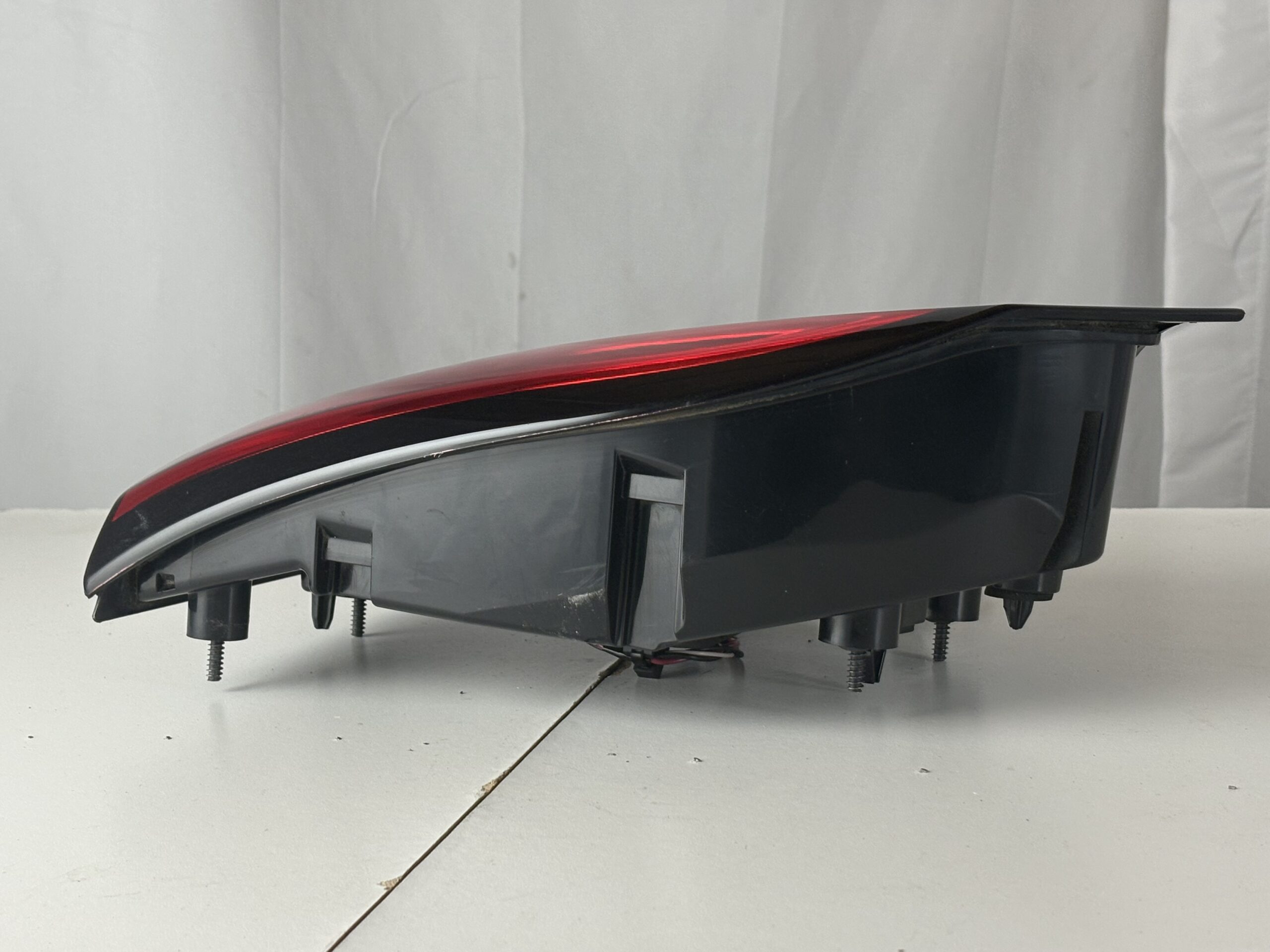 2017-2025 Chrysler Pacifica/Voyager Passenger Inner Taillight
