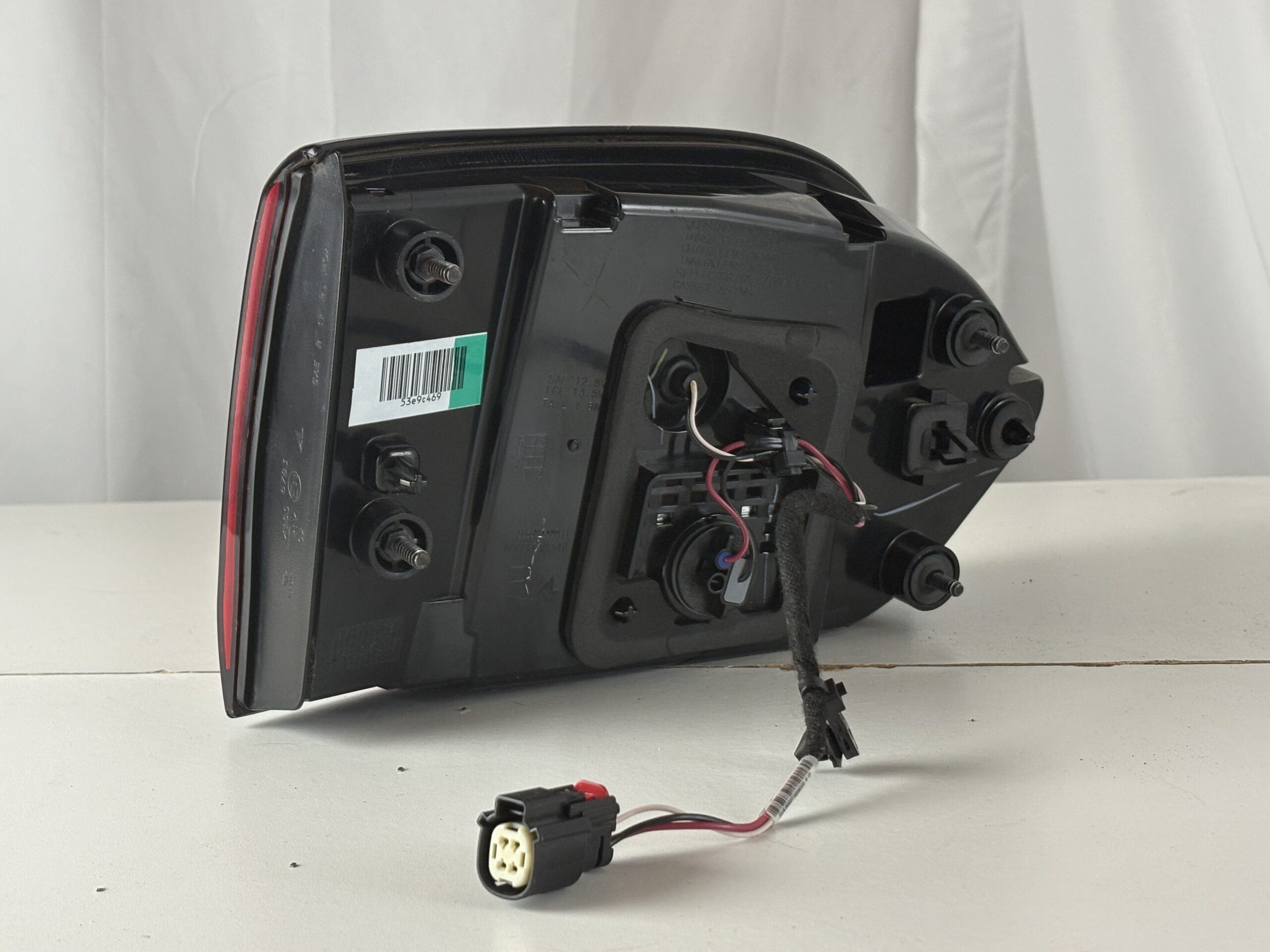 2017-2025 Chrysler Pacifica/Voyager Passenger Inner Taillight