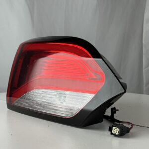 2017-2025 Chrysler Pacifica/Voyager Driver Inner Taillight - Image 2