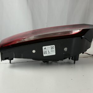 2017-2025 Chrysler Pacifica/Voyager Driver Inner Taillight - Image 4