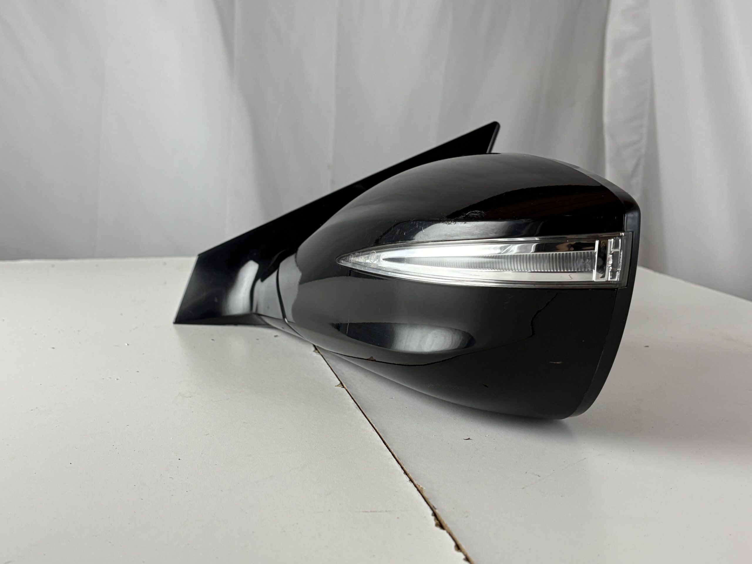 2014-2017 Hyundai Azera Driver Side Mirror