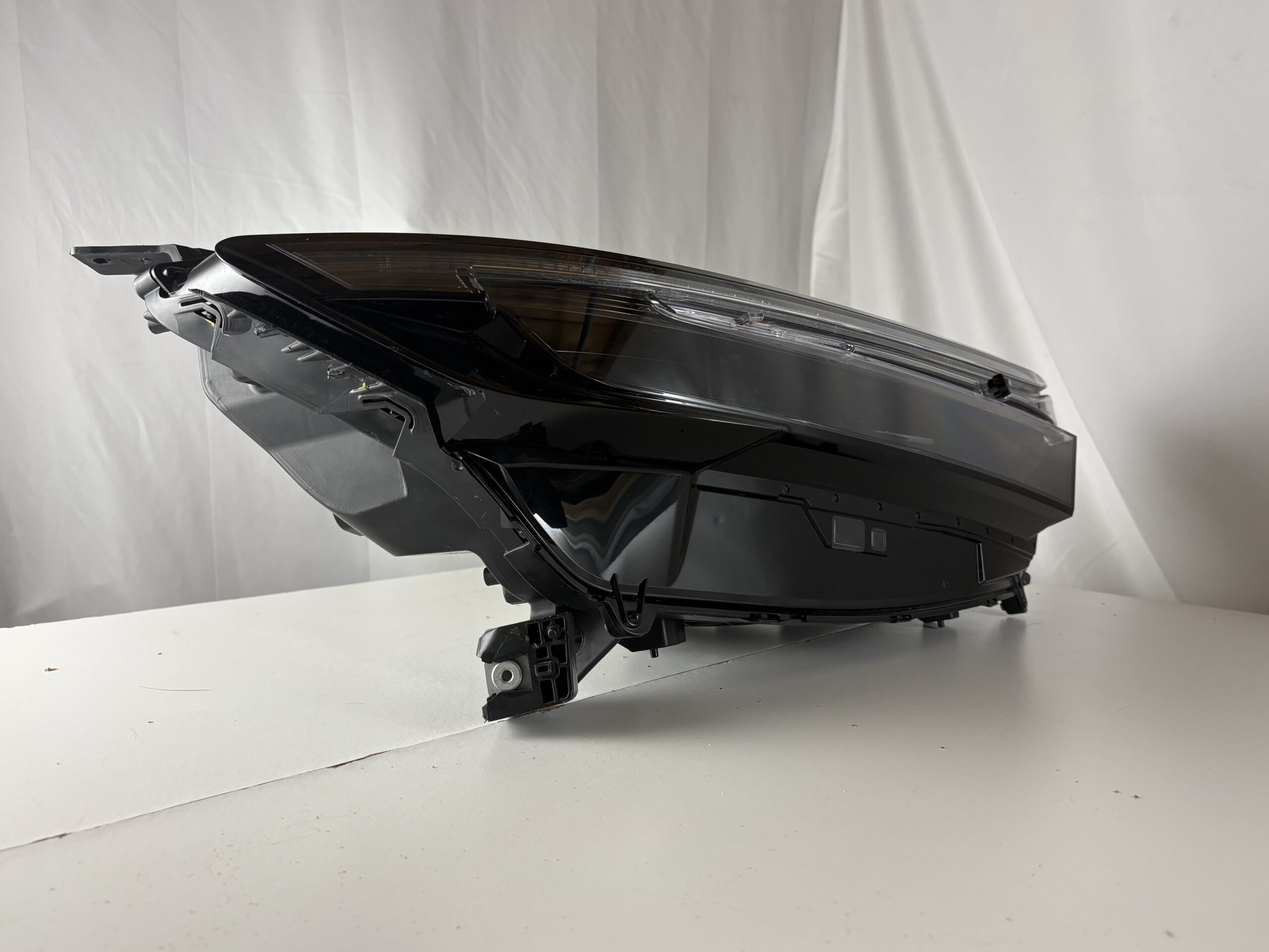 2023-2025 Honda CR-V Passenger Headlight