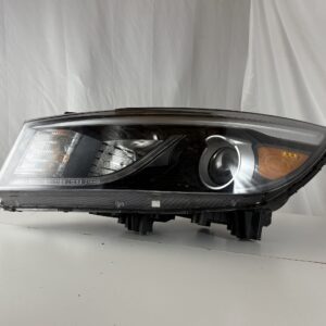 2015-2018 Kia Sedona Driver Headlight - Image 1
