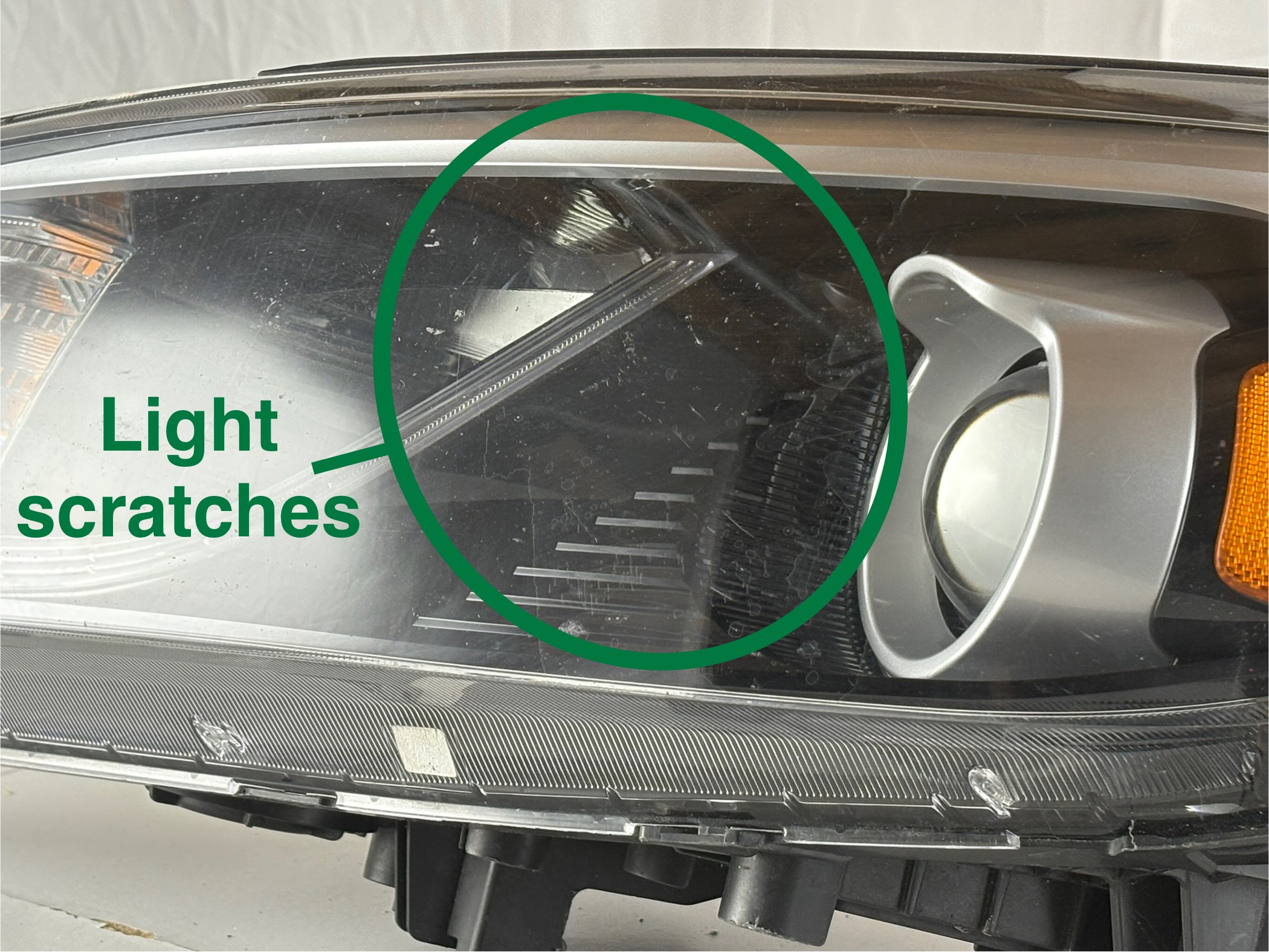 2015-2018 Kia Sedona Driver Headlight