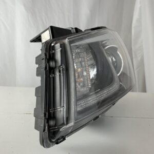 2015-2018 Kia Sedona Driver Headlight - Image 13