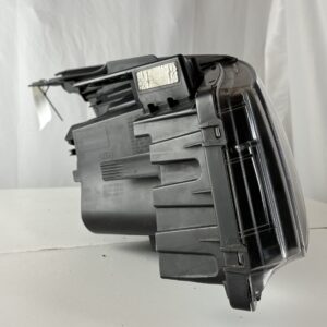 2015-2018 Kia Sedona Driver Headlight - Image 12