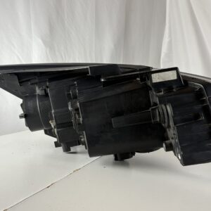 2015-2018 Kia Sedona Driver Headlight - Image 11