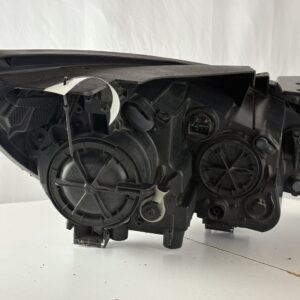 2015-2018 Kia Sedona Driver Headlight - Image 9