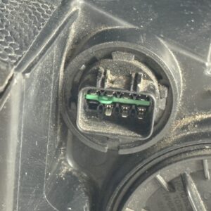 2015-2018 Kia Sedona Driver Headlight - Image 8