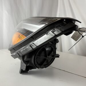2015-2018 Kia Sedona Driver Headlight - Image 7