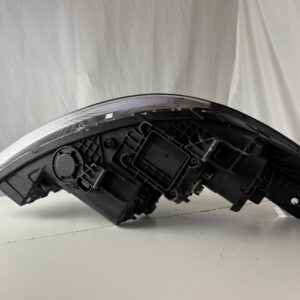 2015-2018 Kia Sedona Driver Headlight - Image 14