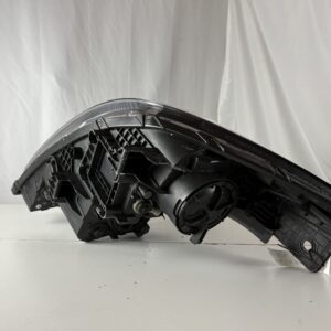 2015-2018 Kia Sedona Driver Headlight - Image 15