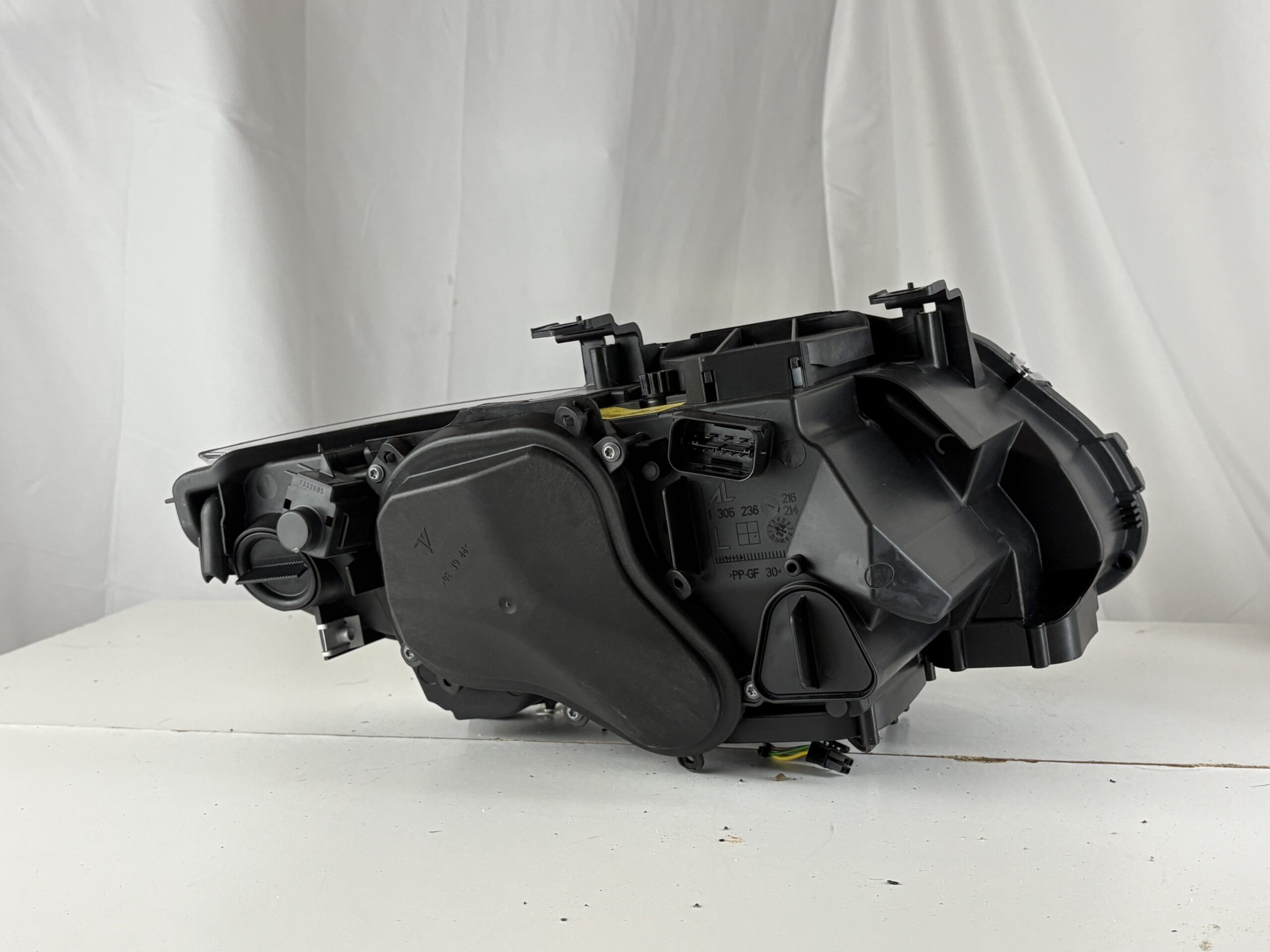 2007-2013 BMW M3/328i/335i Driver Headlight
