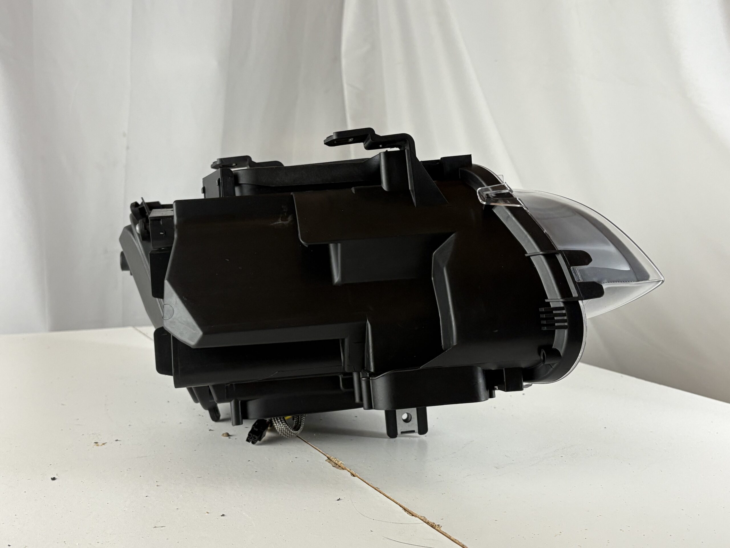 2007-2013 BMW M3/328i/335i Driver Headlight