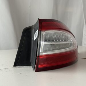 2013-2016 Ford Fusion Passenger Taillight - Image 7