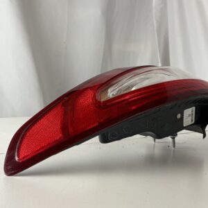 2013-2016 Ford Fusion Passenger Taillight - Image 4