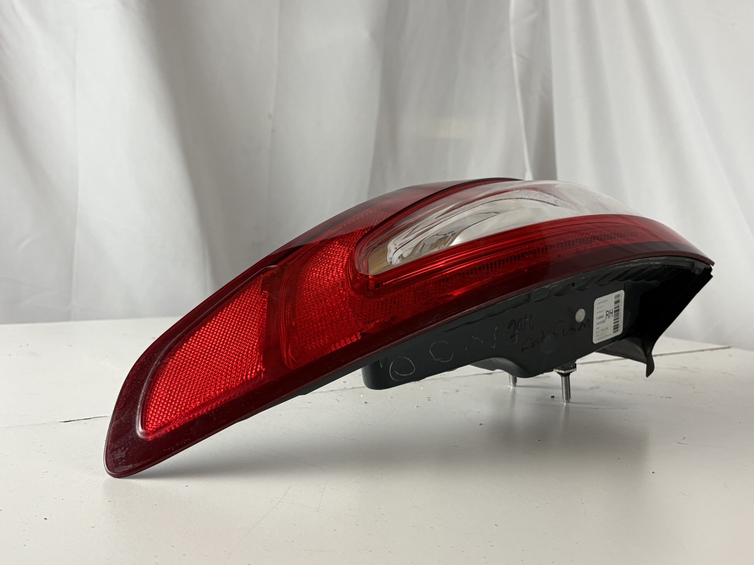 2013-2016 Ford Fusion Passenger Taillight