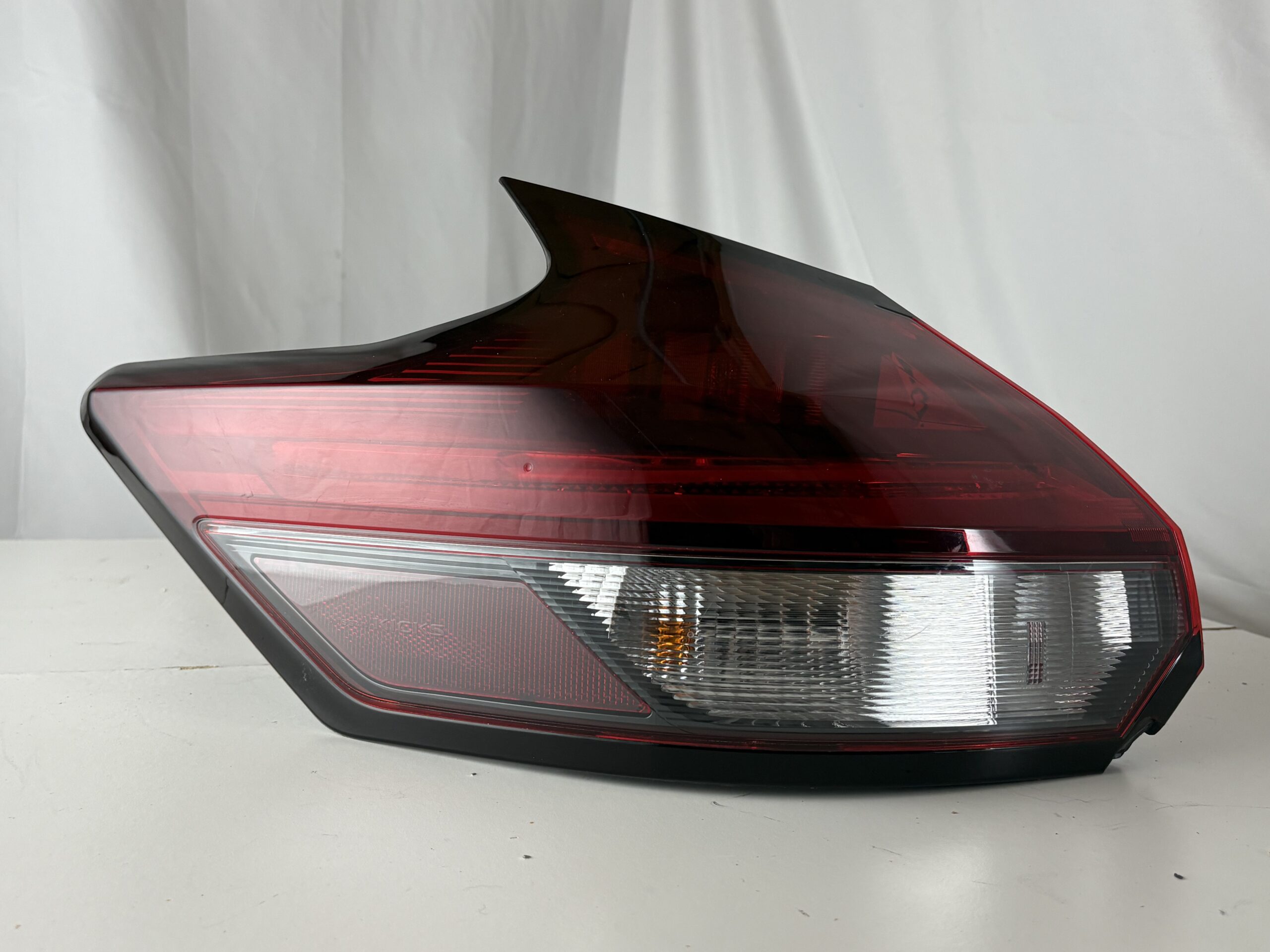 2021-2024 Nissan Kicks Driver Taillight