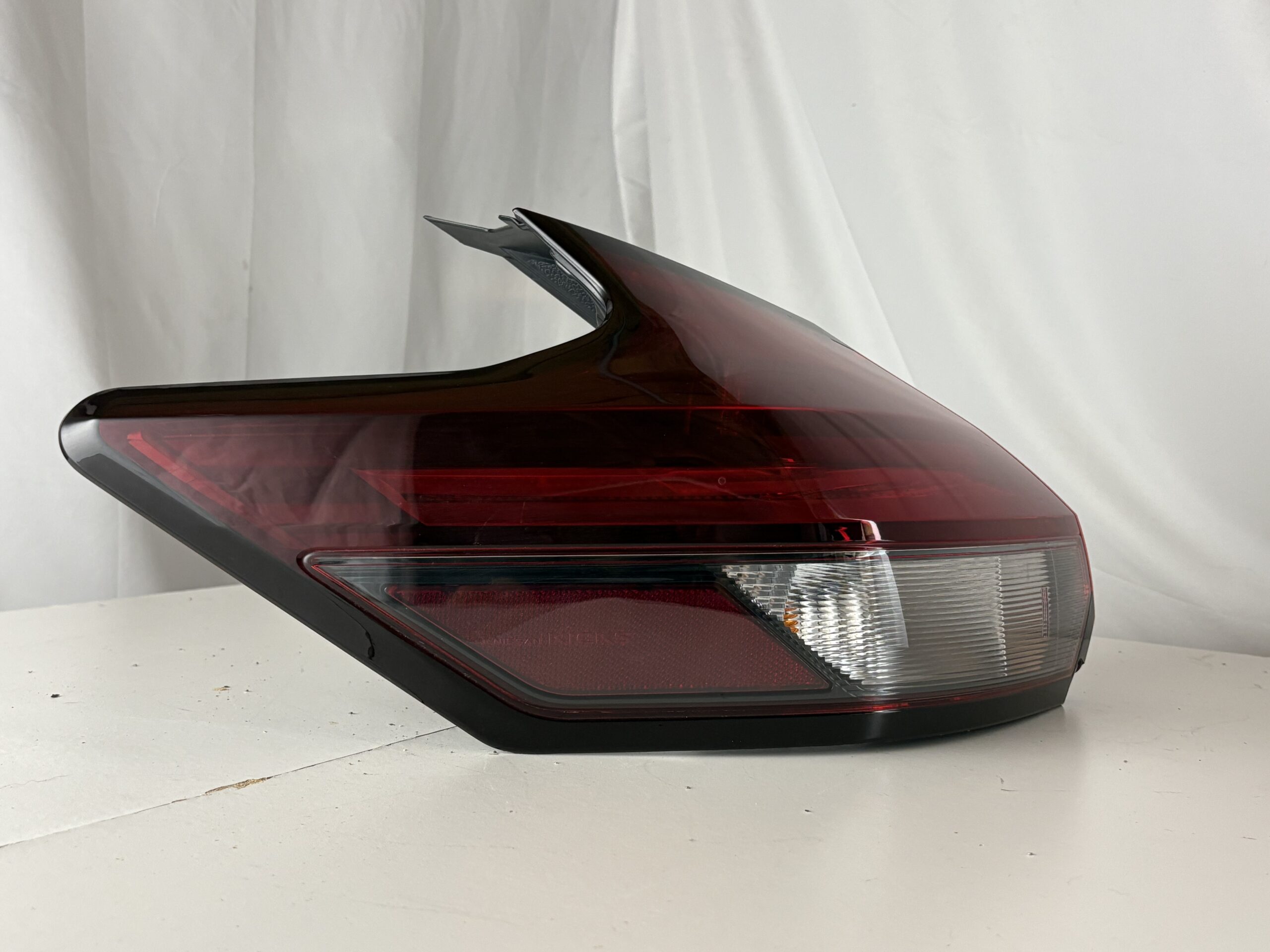 2021-2024 Nissan Kicks Driver Taillight